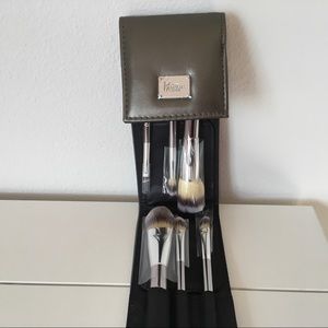 It Cosmetics Brush Set